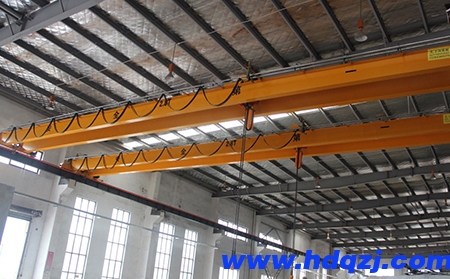 起重機(jī)斷電的幾點(diǎn)原因及解決措施 起重機(jī)斷電的幾點(diǎn)原因及解決措施